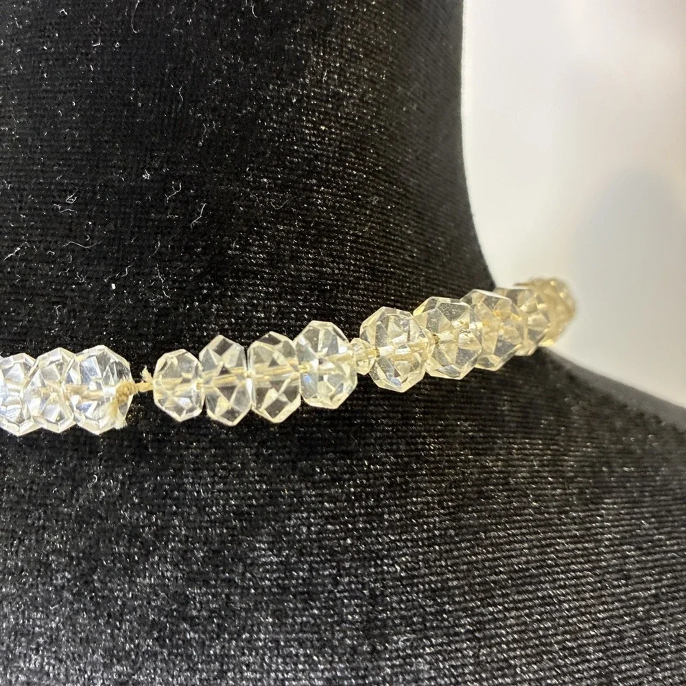 Vintage Faceted Clear Glass Bead Necklace Graduated Barrel Clasp 17 Inch Womens